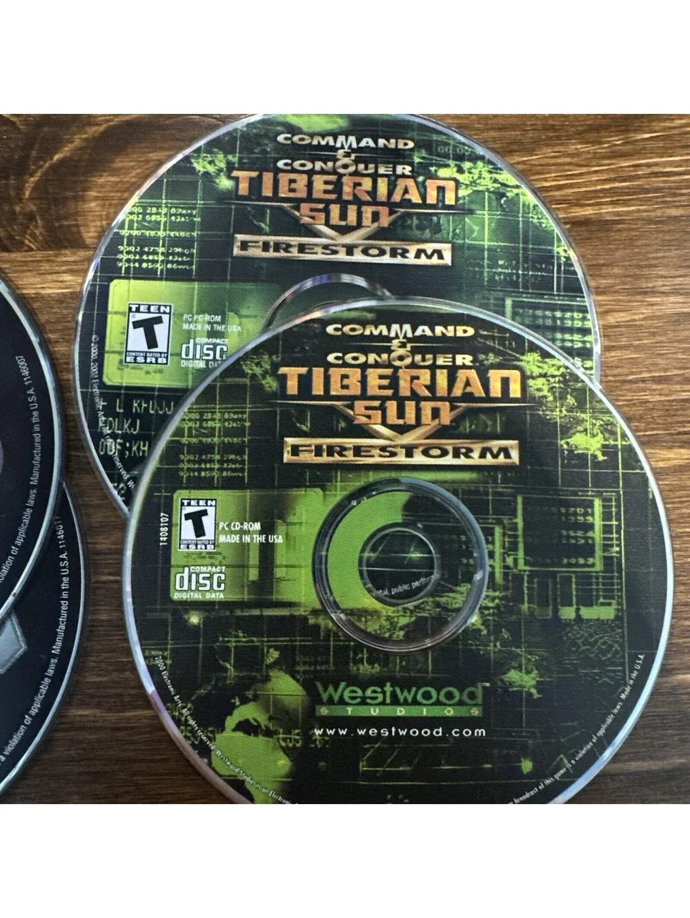 Command and Conquer Lot of 13 Disc with Red Alert 1-2 Firestorm Tiberian Sun PC